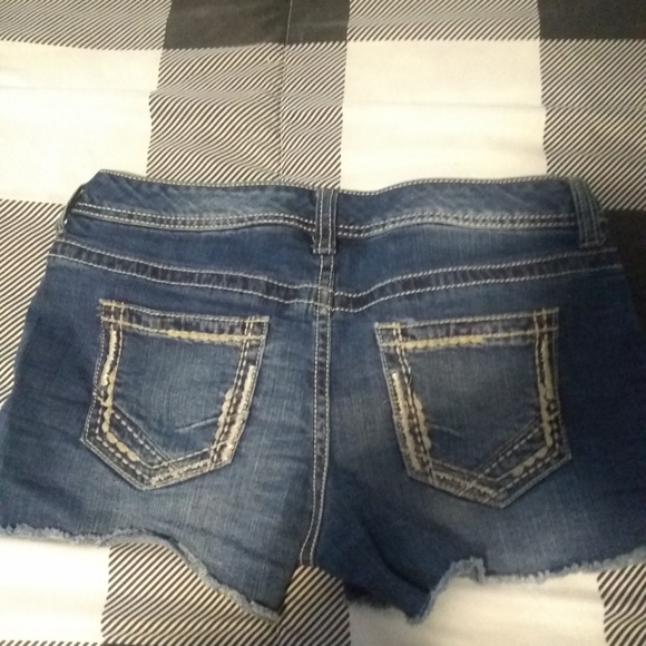 Jean shorts - Picture 2 of 3
